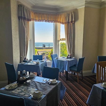 St. Hilary Guest House ランディドノー エクステリア 写真