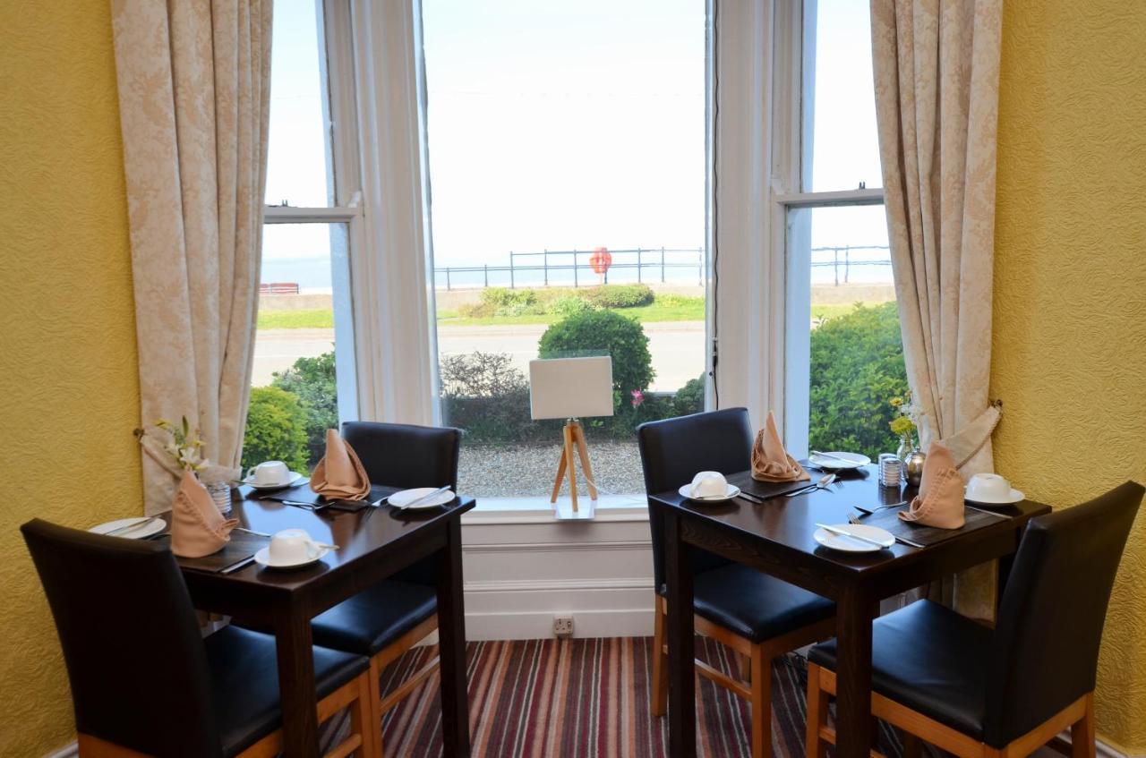 St. Hilary Guest House ランディドノー エクステリア 写真