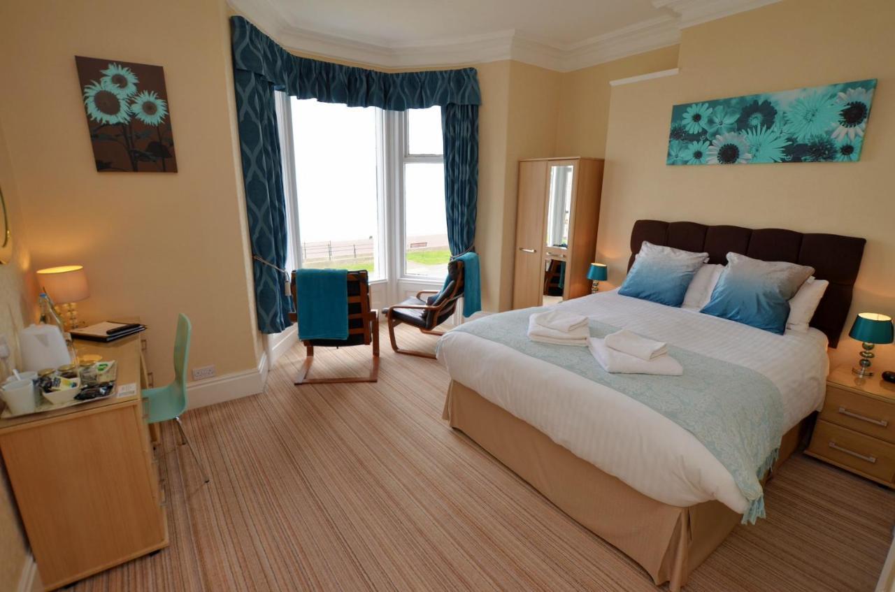 St. Hilary Guest House ランディドノー エクステリア 写真