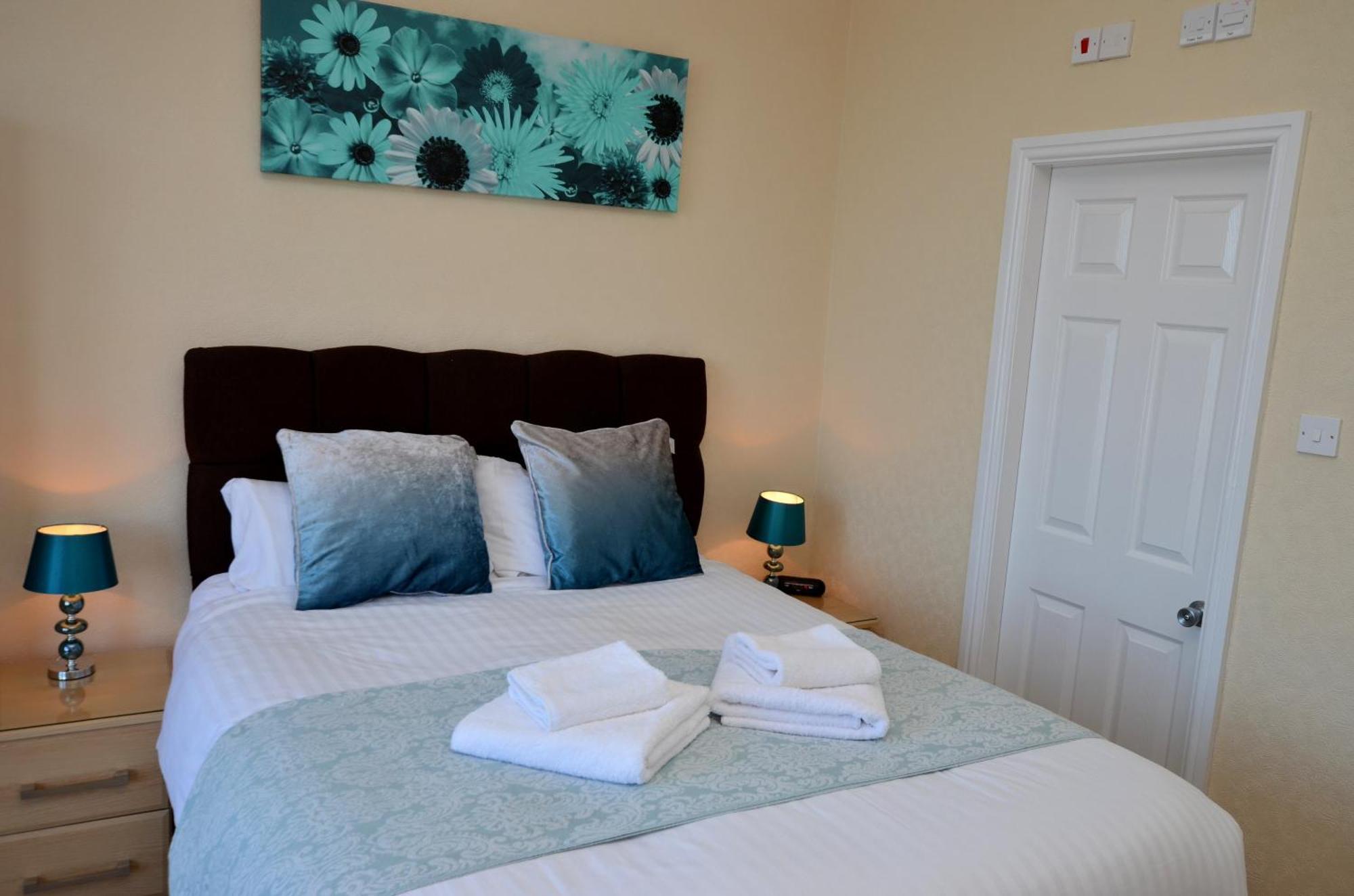 St. Hilary Guest House ランディドノー 部屋 写真