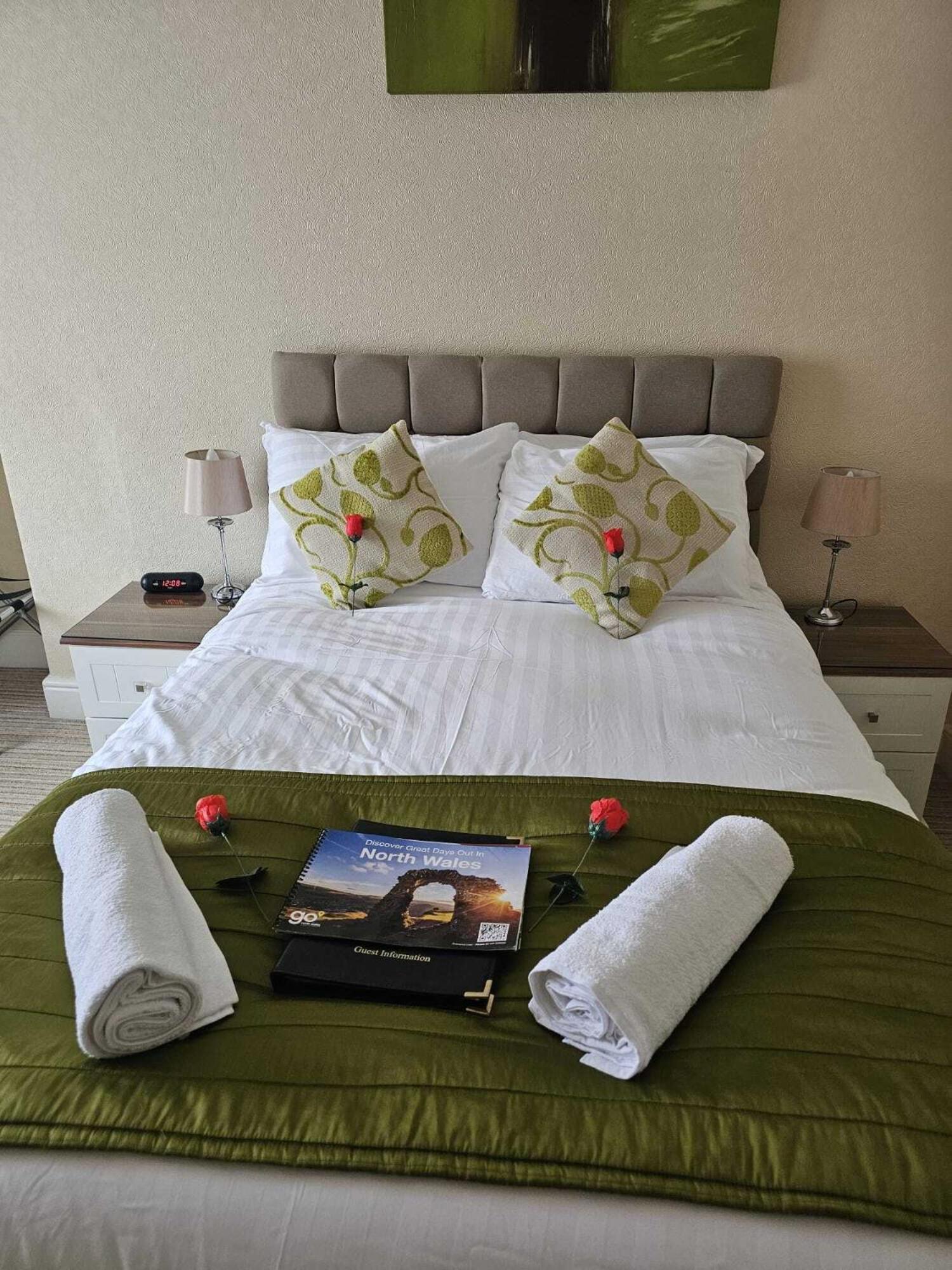 St. Hilary Guest House ランディドノー 部屋 写真