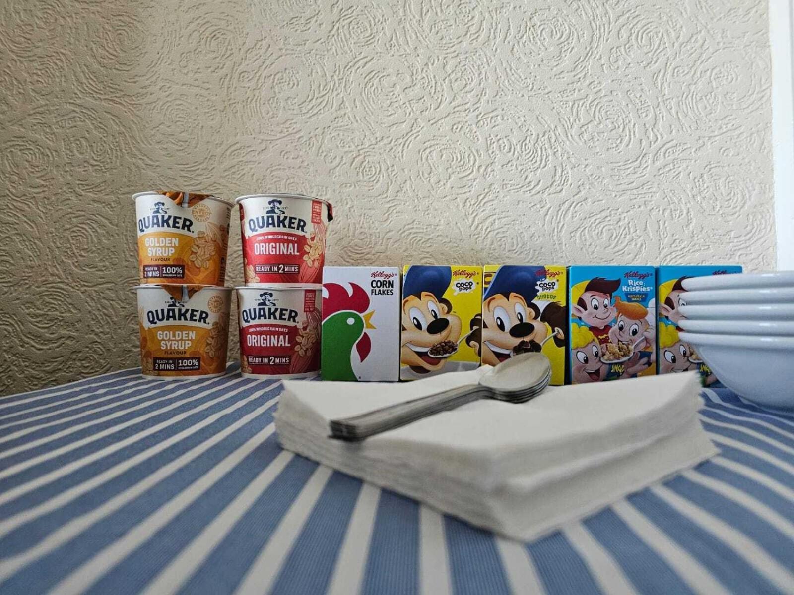 St. Hilary Guest House ランディドノー エクステリア 写真
